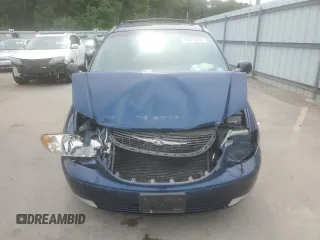 2002 Chrysler Town & Country LXi with VIN 2C8GP54L02R714259, listed as a Copart auction lot 64432084 with 186,781 mi miles and Salvage Title. Bid and sale history available at carsss.com. Image 5.