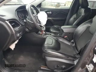 2020 Jeep Cherokee Latitude Plus with VIN 1C4PJLLB0LD605854, listed as a Copart auction lot 44743905 with 112,637 mi miles and Salvage Title. Bid and sale history available at carsss.com. Image 7.