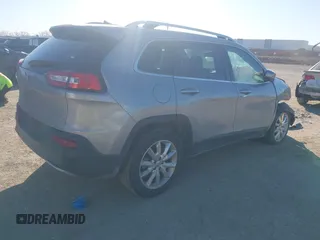 2017 Jeep Cherokee Limited with VIN 1C4PJLDB1HW517745, listed as a IAAI auction lot 41401733 with 121,736 mi miles. Bid and sale history available at carsss.com. Image 4.