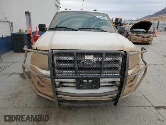 2011 Ford Expedition EL XLT with VIN 1FMJK1J54BEF49197, listed as a Copart auction lot 43397245 with 184,974 mi miles and Clean Title. Bid and sale history available at carsss.com. Image 5.