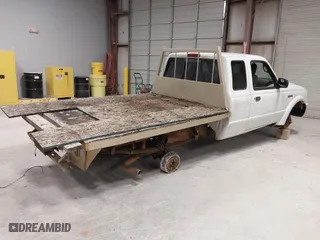 2005 Ford Ranger XL with VIN 1FTYR14UX5PA74021, listed as a IAAI auction lot 41833240 with 482,037 mi miles. Bid and sale history available at carsss.com. Image 4.
