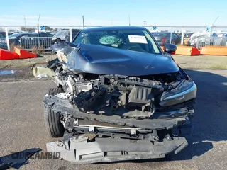 2022 Honda Civic Sedan LX with VIN 2HGFE2F23NH543461, listed as a IAAI auction lot 41262916 with 1 mi miles. Bid and sale history available at carsss.com. Image 12.