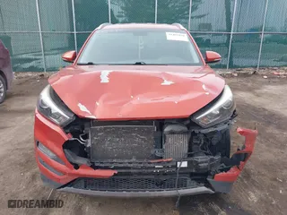 2016 Hyundai Tucson Sport with VIN KM8J33A26GU056164, listed as a IAAI auction lot 41469160 with 136,301 mi miles. Bid and sale history available at carsss.com. Image 12.