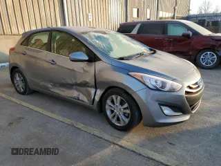 2013 Hyundai Elantra GT with VIN KMHD35LE0DU133557, listed as a Copart auction lot 82299033 with 82,138 mi miles and Salvage Title. Bid and sale history available at carsss.com. Image 4.