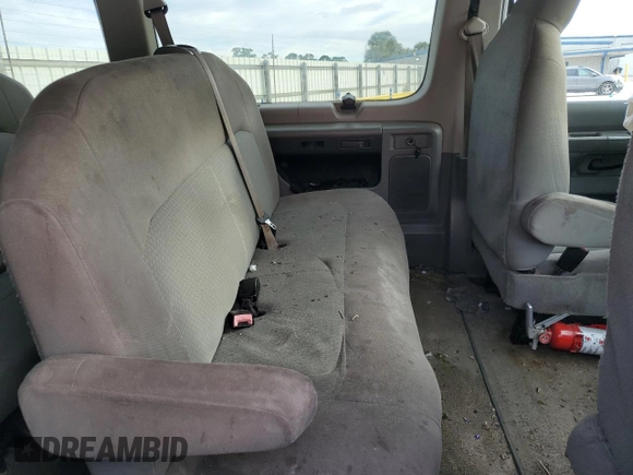 2013 Ford Econoline Passenger XL with VIN 1FBSS3BLXDDA19833, listed as a Copart auction lot 54133245 with 224,074 mi miles and Non repairable. Bid and sale history available at DreamBid. Image 12.