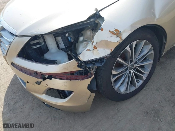 2011 Hyundai Genesis with VIN KMHGC4DF5BU119102, listed as a IAAI auction lot 41723094 with 136,230 mi miles. Bid and sale history available at carsss.com. Image 6.