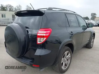 2012 Toyota RAV4 Sport z VIN 2T3WF4DV6CW141256, wystawiony jako IAAI lot #42371916 z przebiegiem 106 081 mil mil oraz . Historia ofert i sprzedaży dostępna na DreamBid. Obrazek 4.