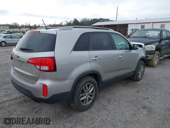 2015 Kia Sorento LX with VIN 5XYKTDA64FG612232, listed as a IAAI auction lot 41894549 with 145,748 mi miles. Bid and sale history available at carsss.com. Image 4.