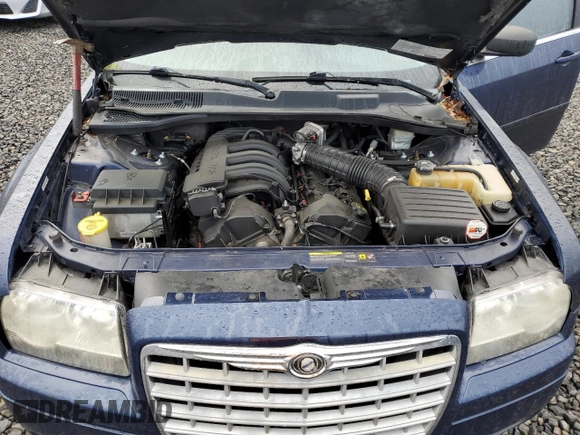 2005 Chrysler 300 with VIN 2C3JA43R75H169166, listed as a Copart auction lot 84252574 with 181,634 mi miles and Salvage Title. Bid and sale history available at carsss.com. Image 12.