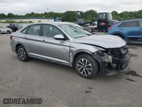 2024 Volkswagen Jetta S with VIN 3VW5M7BU3RM091307, listed as a Copart auction lot 61591025 with 21,581 mi miles and Clean title. Bid and sale history available at DreamBid. Image 4.