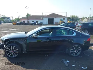 2017 Jaguar XE 35t Prestige z VIN SAJAK4BV6HA974264, wystawiony jako IAAI lot #42474124 z przebiegiem 92 037 mil mil oraz . Historia ofert i sprzedaży dostępna na DreamBid. Obrazek 15.