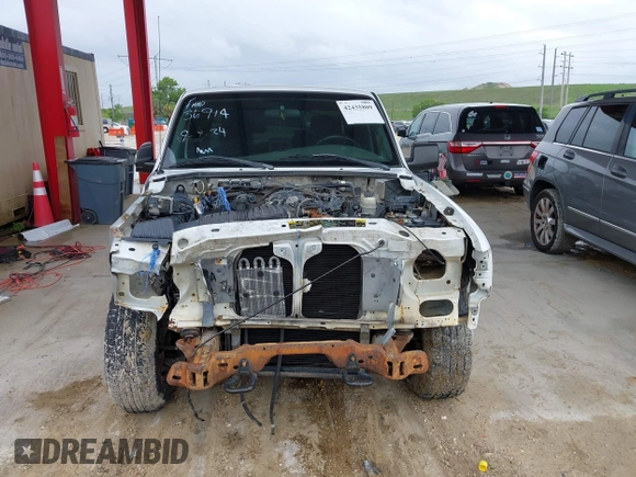 2011 Ford Ranger XLT z VIN 1FTLR4FE2BPA27434, wystawiony jako IAAI lot #42435809 z przebiegiem 172 439 mil mil oraz . Historia ofert i sprzedaży dostępna na DreamBid. Obrazek 12.
