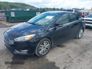 2015 Ford Focus Titanium с VIN 1FADP3J28FL213712, выставлен на аукционе IAAI как лот 42158433 с пробегом 173 696 миль миль и . История ставок и продаж доступна на DreamBid. Изображение 2.