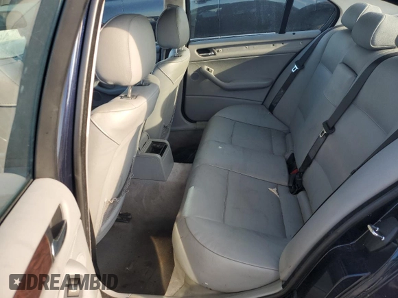 2005 BMW 3 Series 325i with VIN WBAET37455NJ90117, listed as a Copart auction lot 73879614 with 129,515 mi miles and Salvage Title. Bid and sale history available at DreamBid. Image 10.