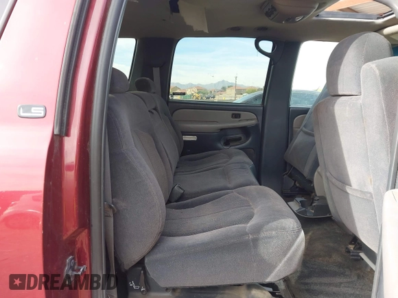 2002 Chevrolet Suburban LS with VIN 1GNFK16Z02J222591, listed as a IAAI auction lot 41791272 with 238,475 mi miles. Bid and sale history available at carsss.com. Image 8.