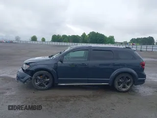 2018 Dodge Journey Crossroad with VIN 3C4PDDGGXJT514620, listed as a IAAI auction lot 42117159 with 110,252 mi miles. Bid and sale history available at carsss.com. Image 14.