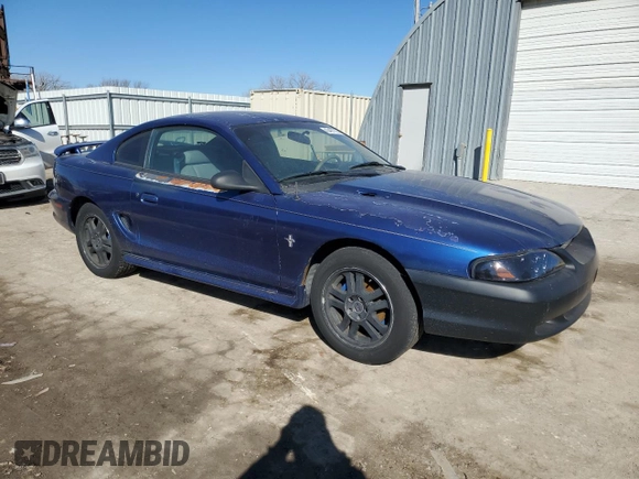 1997 Ford Mustang with VIN 1FALP404XVF156625, listed as a Copart auction lot 43497705 with 194,551 mi miles and Salvage Title. Bid and sale history available at carsss.com. Image 4.