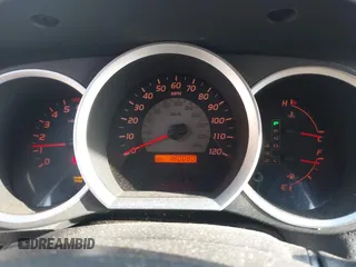 2005 Toyota Tacoma PreRunner with VIN 5TEKU72NX5Z024621, listed as a IAAI auction lot 40382089 with 180,080 mi miles. Bid and sale history available at carsss.com. Image 7.