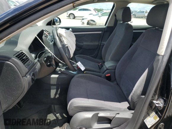 2005 Volkswagen Jetta Value Edition с VIN 3VWPF71K35M621076, выставлен на аукционе Copart как лот 56538905 с пробегом 82 948 миль миль и Списание • Salvage title. История ставок и продаж доступна на DreamBid. Изображение 7.