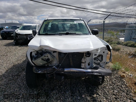 2005 Chevrolet Colorado Z85 with VIN 1GCDT146458249021, listed as a Copart auction lot 56064615 with 203,973 mi miles and Salvage title. Bid and sale history available at DreamBid. Image 5.