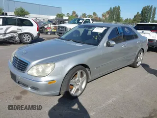 2006 Mercedes-Benz S 350 z VIN WDBNF67J96A477307, wystawiony jako IAAI lot #42283517 z przebiegiem 156 746 mil mil oraz . Historia ofert i sprzedaży dostępna na DreamBid. Obrazek 2.