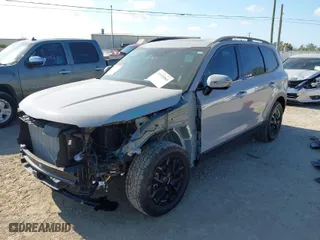 2024 Kia Telluride SX Prestige X-Pro with VIN 5XYP5DGC8RG435444, listed as a IAAI auction lot 41520565 with 7,300 mi miles. Bid and sale history available at carsss.com. Image 2.