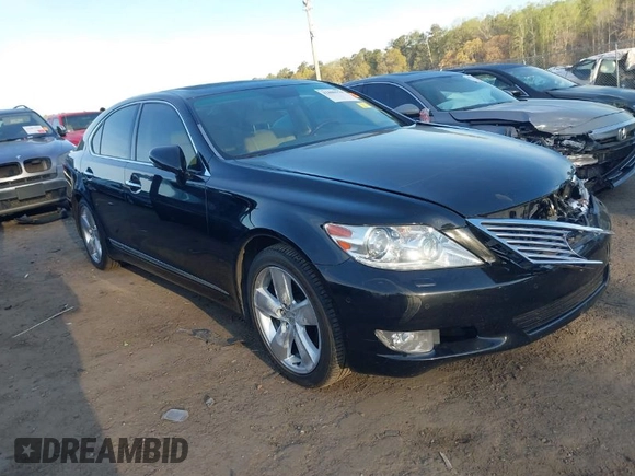 2011 Lexus LS 460 z VIN JTHBL5EF6B5104359, wystawiony jako IAAI lot #41808178 z przebiegiem 215 808 mil mil oraz . Historia ofert i sprzedaży dostępna na DreamBid. Obrazek 1.