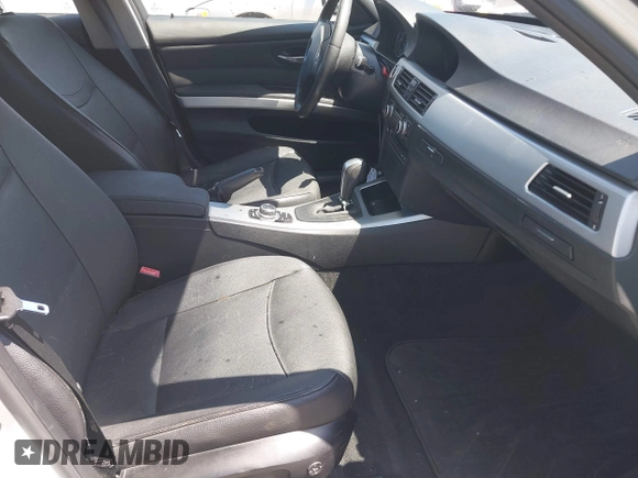 2011 BMW 3 Series 328i with VIN WBAPH5C52BA442302, listed as a IAAI auction lot 42120871 with 96,254 mi miles and . Bid and sale history available at carsss.com. Image 5.