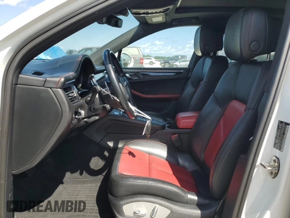 2021 Porsche Macan S с VIN WP1AB2A55MLB37197, выставлен на аукционе Copart как лот 50124935 с пробегом 64 449 миль миль и Списание • Salvage title. История ставок и продаж доступна на DreamBid. Изображение 7.