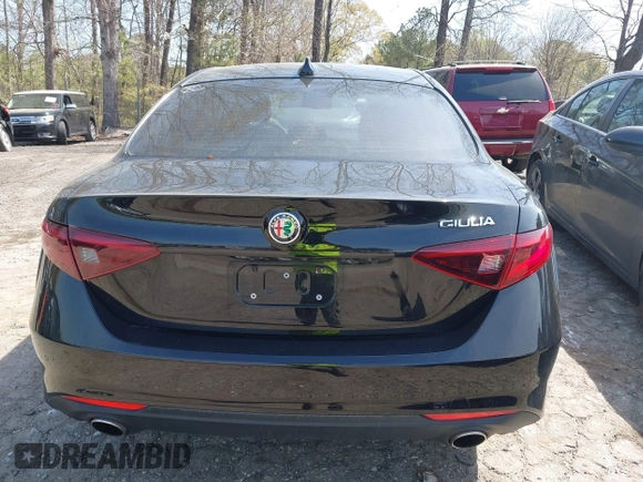 2018 Alfa Romeo Giulia with VIN ZARFAEBN7J7580536, listed as a IAAI auction lot 41883289 with 87,776 mi miles. Bid and sale history available at carsss.com. Image 15.