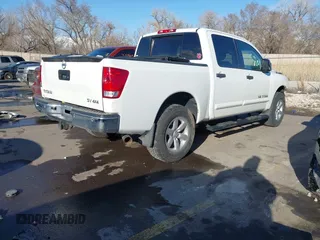 2013 Nissan Titan S with VIN 1N6AA0EC0DN306674, listed as a IAAI auction lot 41840347 with 139,551 mi miles. Bid and sale history available at carsss.com. Image 4.