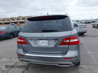 2012 Mercedes-Benz M ML 350 with VIN 4JGDA5HB2CA022335, listed as a IAAI auction lot 42045828 with 162,328 mi miles. Bid and sale history available at carsss.com. Image 16.