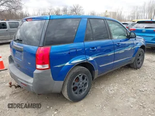 2004 Saturn VUE V6 with VIN 5GZCZ53414S820661, listed as a IAAI auction lot 42023074 with 176,339 mi miles. Bid and sale history available at carsss.com. Image 4.