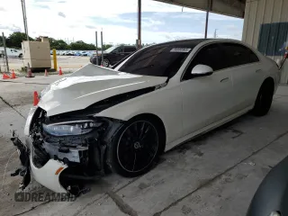 2022 Mercedes-Benz S 500 z VIN W1K6G6DB9NA089188, wystawiony jako Copart lot #56000965 z przebiegiem Nie podano mil oraz Szkoda całkowita • Salvage title. Historia ofert i sprzedaży dostępna na DreamBid. Obrazek 1.
