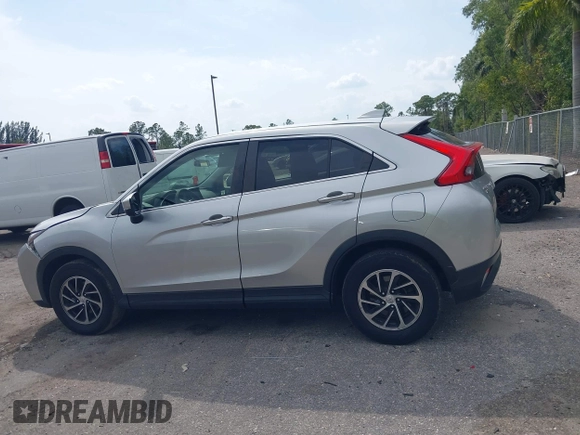 2020 Mitsubishi Eclipse Cross ES z VIN JA4AS3AA2LZ021983, wystawiony jako IAAI lot #41866940 z przebiegiem 179 819 mil mil oraz . Historia ofert i sprzedaży dostępna na DreamBid. Obrazek 14.