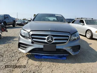 2019 Mercedes-Benz E 300 with VIN WDDZF4KB5KA529703, listed as a Copart auction lot 64953405 with 35,482 mi miles and Clean title. Bid and sale history available at DreamBid. Image 5.
