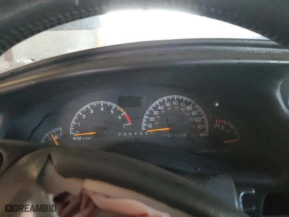 2000 Pontiac Grand Prix GT with VIN 1G2WP12KXYF313595, listed as a Copart auction lot 89276405 with 0 mi miles and Salvage Title. Bid and sale history available at carsss.com. Image 9.