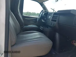 2016 Chevrolet Express Cargo with VIN 1GCWGAFF2G1162983, listed as a IAAI auction lot 42391128 with 177,129 mi miles and . Bid and sale history available at DreamBid. Image 5.