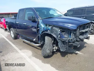 2017 Ram 1500 SLT z VIN 1C6RR7GG9HS731333, wystawiony jako IAAI lot #41897898 z przebiegiem 95 253 mil mil oraz . Historia ofert i sprzedaży dostępna na DreamBid. Obrazek 1.