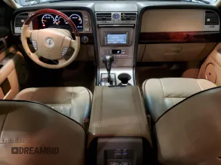 2006 Lincoln Navigator Luxury with VIN 5LMFU28586LJ18307, listed as a Copart auction lot 80278524 with 194,693 mi miles and Salvage Title. Bid and sale history available at carsss.com. Image 8.