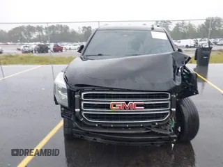 2016 GMC Yukon SLT with VIN 1GKS1BKC8GR217962, listed as a IAAI auction lot 40422726 with 182,293 mi miles. Bid and sale history available at carsss.com. Image 13.