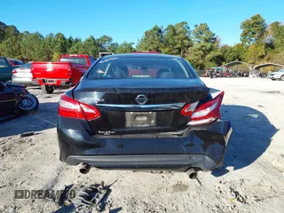 2017 Nissan Altima SV with VIN 1N4AL3AP9HC496344, listed as a IAAI auction lot 40925166 with 173,630 mi miles and . Bid and sale history available at carsss.com. Image 16.