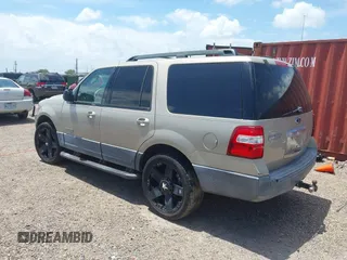 2007 Ford Expedition XLT with VIN 1FMFU16547LA98008, listed as a IAAI auction lot 42632852 with 206,968 mi miles and . Bid and sale history available at DreamBid. Image 3.