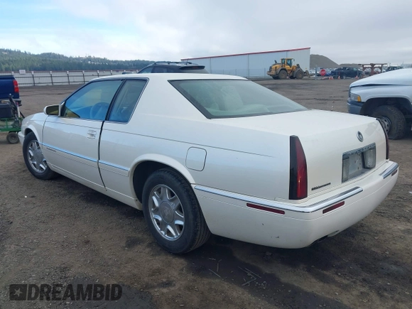 1998 Cadillac Eldorado z VIN 1G6EL12Y2WU603722, wystawiony jako IAAI lot #41879733 z przebiegiem 81 780 mil mil oraz . Historia ofert i sprzedaży dostępna na DreamBid. Obrazek 3.