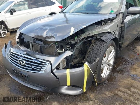 2011 Infiniti G37 with VIN JN1CV6FE8BM952781, listed as a IAAI auction lot 42144510 with 88,126 mi miles. Bid and sale history available at carsss.com. Image 6.