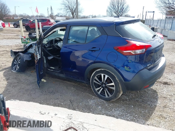 2019 Nissan Kicks S with VIN 3N1CP5CU9KL537043, listed as a IAAI auction lot 41766823 with Not Provided miles. Bid and sale history available at carsss.com. Image 3.
