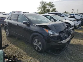 2018 Kia Niro LX with VIN KNDCB3LC3J5164717, listed as a Copart auction lot 52824605 with 82,074 mi miles and Salvage Title. Bid and sale history available at carsss.com. Image 4.