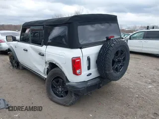 2022 Ford Bronco with VIN 1FMDE5BH2NLB90209, listed as a IAAI auction lot 41847294 with 17,721 mi miles and . Bid and sale history available at DreamBid. Image 3.
