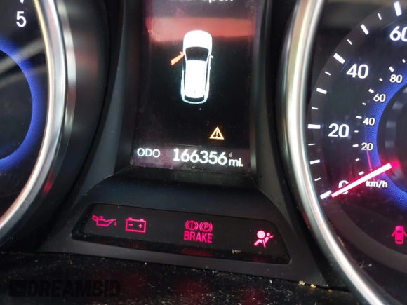 2016 Hyundai Santa Fe SE with VIN KM8SR4HF5GU152935, listed as a IAAI auction lot 41723273 with 166,356 mi miles. Bid and sale history available at carsss.com. Image 7.