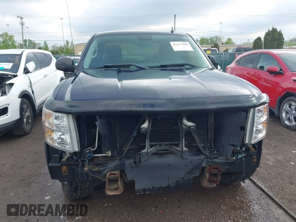 2012 Chevrolet Silverado 1500 LT with VIN 1GCRKSE74CZ140331, listed as a IAAI auction lot 42137509 with 203,114 mi miles and . Bid and sale history available at DreamBid. Image 13.